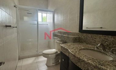 ???? Casa en venta  al norte de Saltillo en fraccionamiento cerrado Villa Bonita