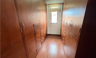 Rento linda casa campestre con 4 alcobas, amplia zona verde.