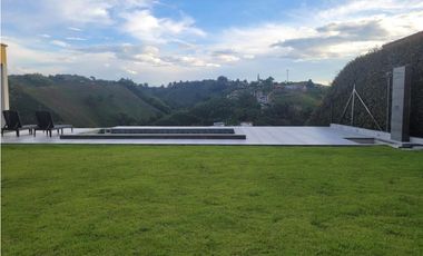 Vendo Linda Casa Campestre, Pereira, Vía Armenia 