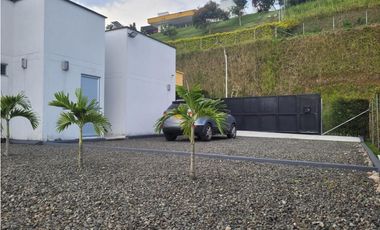 Vendo Linda Casa Campestre, Pereira, Vía Armenia 