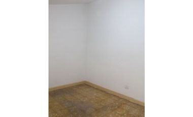 EN VENTA CASA 1ER PISO EN GUAYACANES, CALI