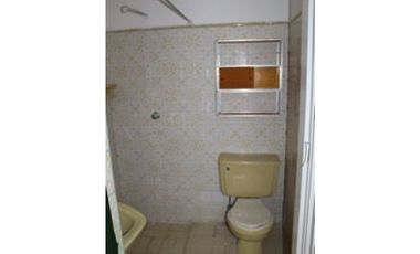 EN VENTA CASA 1ER PISO EN GUAYACANES, CALI