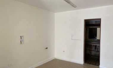 Venta locales comerciales y bodega en Cristo Rey Guayabal. 