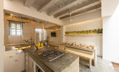 SE VENDE CASA EN EL  CENTRO HISTORICO - SAN DIEGO