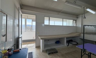 SE ARRIENDA LOCAL EN PRADO VERANIEGO 568M2