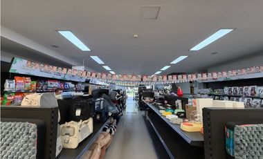 SE ARRIENDA LOCAL EN PRADO VERANIEGO 568M2