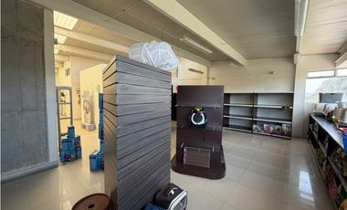 SE ARRIENDA LOCAL EN PRADO VERANIEGO 568M2