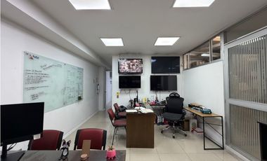 SE ARRIENDA LOCAL EN CEDRITOS 1.165m2