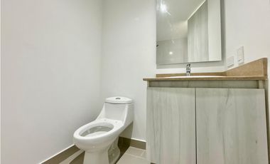 APARTAMENTO NUEVO EN ALTOS DE LOS ROSALES CON VISTA A VEGETACION