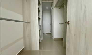 APARTAMENTO NUEVO EN ALTOS DE LOS ROSALES CON VISTA A VEGETACION
