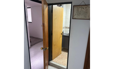 Vende-Permuta apartamento area 97 metros -Sta Maria-Itagui
