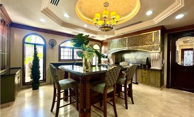 Venta de Casa en Residencial Balmoral, Costa del Este