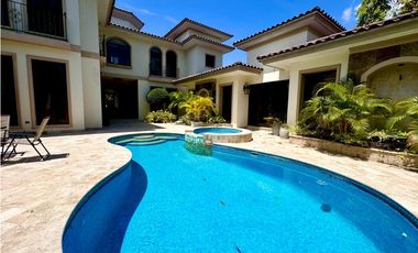 Venta de Casa en Residencial Balmoral, Costa del Este