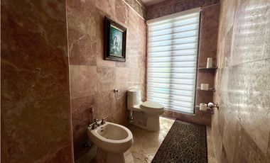 Venta de Casa en Residencial Balmoral, Costa del Este