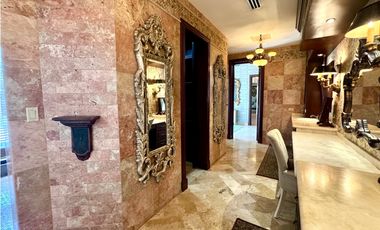 Venta de Casa en Residencial Balmoral, Costa del Este