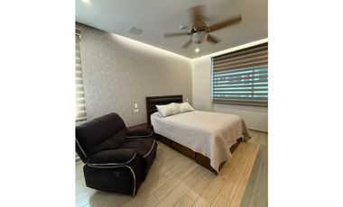 VENDO PH MAUI REMODELADO EN COSTA DEL ESTE