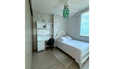 VENDO PH MAUI REMODELADO EN COSTA DEL ESTE