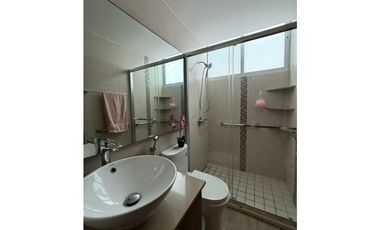 VENDO PH MAUI REMODELADO EN COSTA DEL ESTE