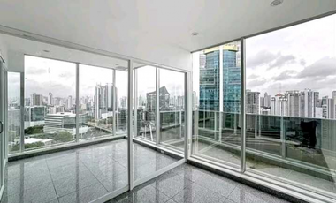 OFICINA EN CALLE 50  EDIFICIO F&F TOWER CON DIVISIONES 156M2