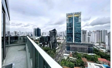 OFICINA EN CALLE 50  EDIFICIO F&F TOWER CON DIVISIONES 156M2