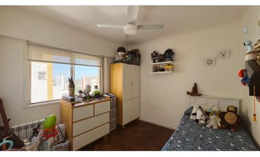 Venta Departamento 3 Dormitorios con Cochera Calle Laprida