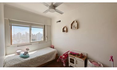 Venta Departamento 3 Dormitorios con Cochera Calle Laprida