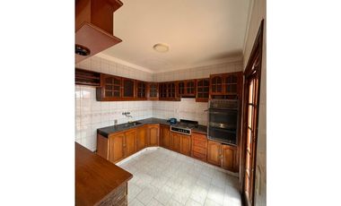VENTA CHALET EN POMPEYA