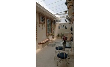 ALQUILER DE SUITE FULL AMOBLADA EN KENNEDY NUEVA