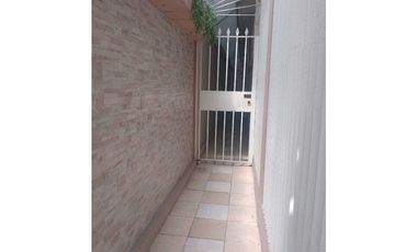 ALQUILER DE SUITE AMOBLADA EN KENNEDY NUEVA