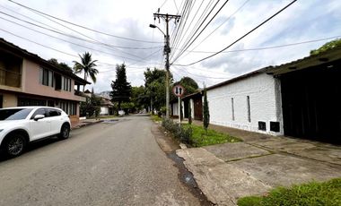 Se Vende Casa En Exclusivo Sector Del Refugio, Estrato 4