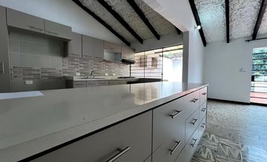 Se Vende Casa En Exclusivo Sector Del Refugio, Estrato 4