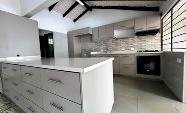 Se Vende Casa En Exclusivo Sector Del Refugio, Estrato 4
