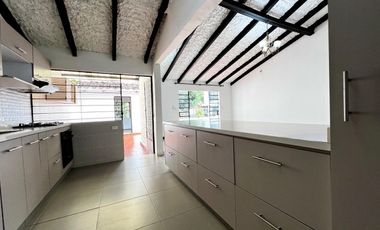 Se Vende Casa En Exclusivo Sector Del Refugio, Estrato 4