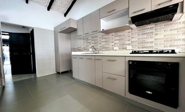 Se Vende Casa En Exclusivo Sector Del Refugio, Estrato 4