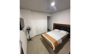 HOTEL EN VENTA JAMUNDI VIA PANAMERICANA 4 NIVELES BODEGA 800M2