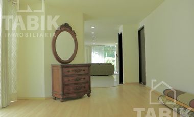 Se vende o renta casa en Lomas Contry Club con doble filtro de seguridad