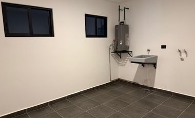 Casa en venta en Lomas de Angelopolis III cluster con alberca