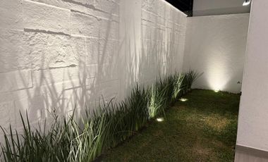 Casa en venta en Lomas de Angelopolis III cluster con alberca