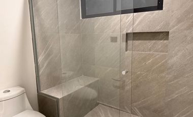 Casa en venta en Lomas de Angelopolis III cluster con alberca