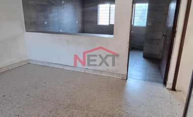 CASAS (2)  LOCAL COMERCIAL  EN VENTA, Superficie 1307m2,  con un total de 514 m2 de construcción habitables entre los tres inmuebles en Zona Centro