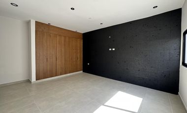 CASA CON ALBERCA Y HAB EN PB EN VENTA EN PLAYAS DEL CONCHAL