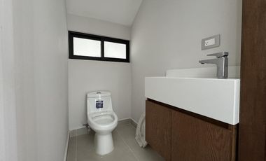 CASA CON ALBERCA Y HAB EN PB EN VENTA EN PLAYAS DEL CONCHAL