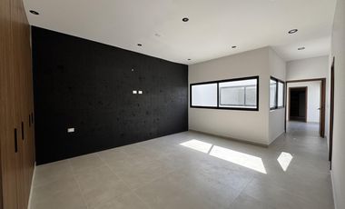 CASA CON ALBERCA Y HAB EN PB EN VENTA EN PLAYAS DEL CONCHAL