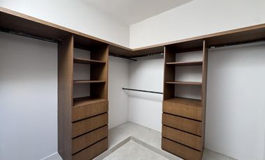 CASA CON ALBERCA Y HAB EN PB EN VENTA EN PLAYAS DEL CONCHAL