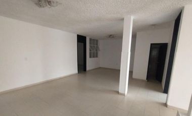 SE ARRIENDA  HERMOSA Y AMPLIA  CASA EN SAN ALONSO