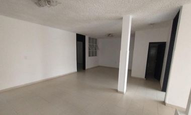 SE ARRIENDA  HERMOSA Y AMPLIA  CASA EN SAN ALONSO