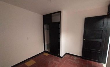 SE ARRIENDA  HERMOSA Y AMPLIA  CASA EN SAN ALONSO