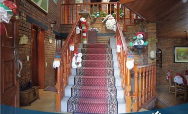 En Venta Majestuosa Casa Campestre en Tabio