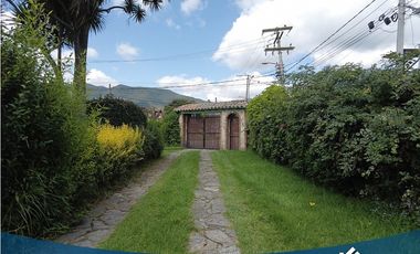 En Venta Majestuosa Casa Campestre en Tabio
