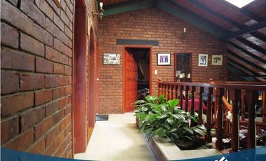 En Venta Majestuosa Casa Campestre en Tabio